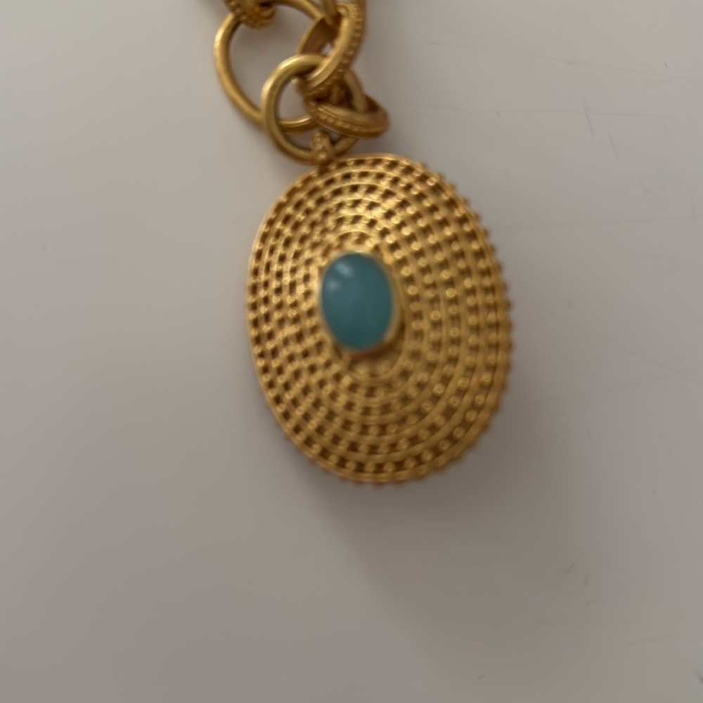 Julie Vos Gold Chain Necklace with Pendant - Picture 3 of 5